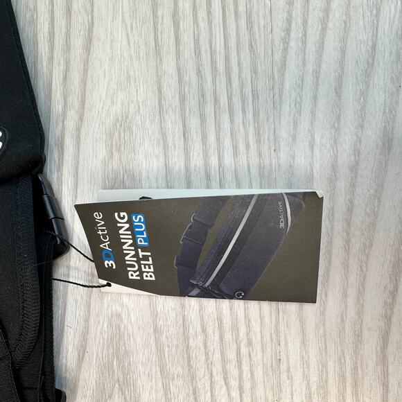 3DActive Running Belt Plus Adjustable Belt Band Reflective Strips Earphone Hole - Picture 5 of 6